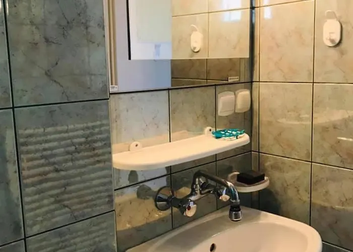 招待所 Goscinne Amber 3*